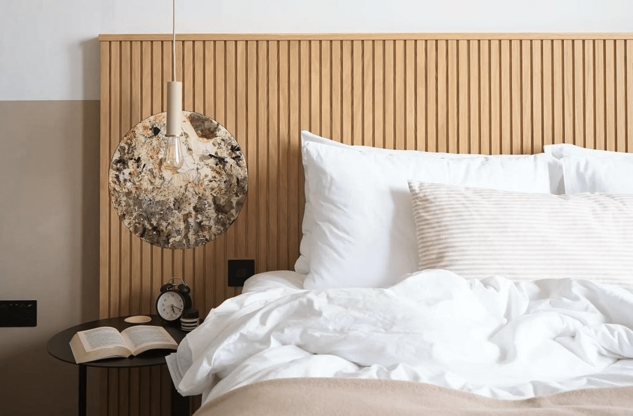 Find Comfort in the Best Comforters: A Lesson in Bedding from FluffCo